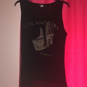 Black high low shirt!